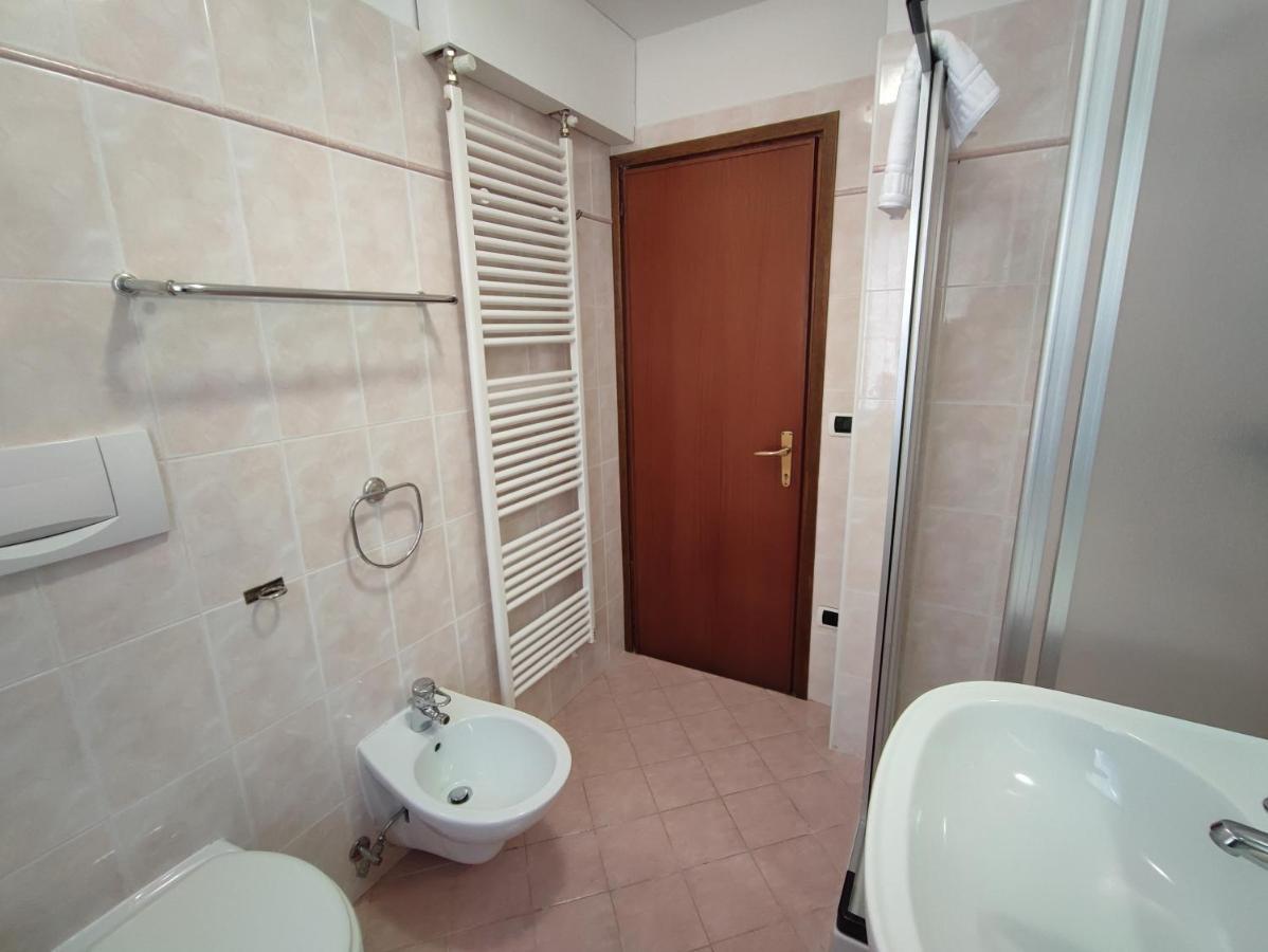 Appartamento La Casa Di Violetta Tonadico Eksteriør billede